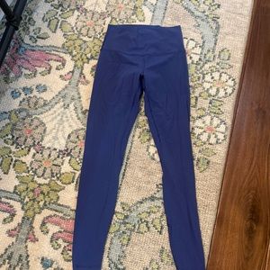 Blue Lululemon aligne leggings